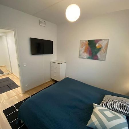 Modern Two Bedroom Apartment Near Helsinki Airport ヴァンター エクステリア 写真