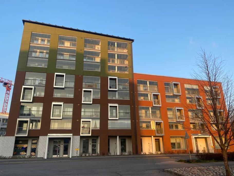 Modern Two Bedroom Apartment Near Helsinki Airport ヴァンター エクステリア 写真