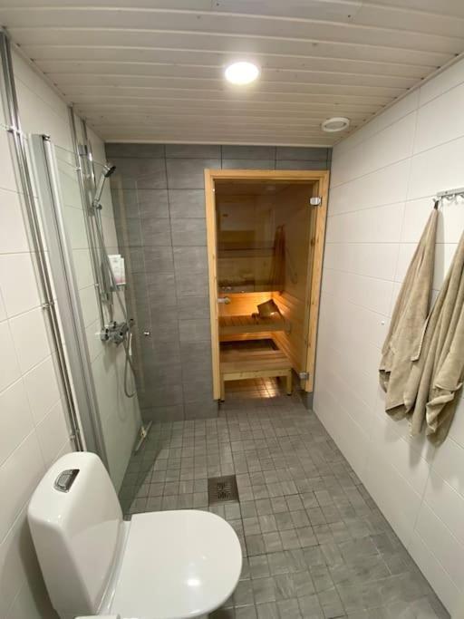 Modern Two Bedroom Apartment Near Helsinki Airport ヴァンター エクステリア 写真